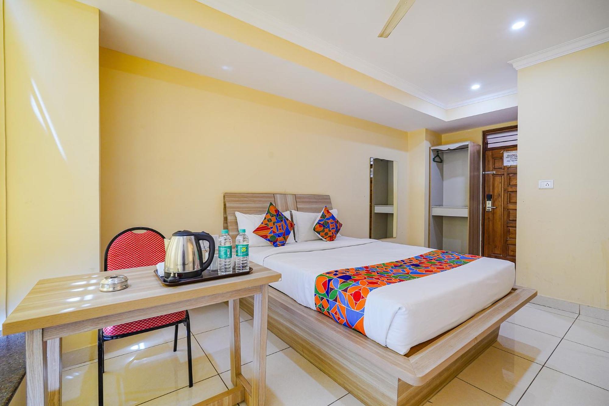 Fabhotel Bns Comforts Bangalore Exteriör bild