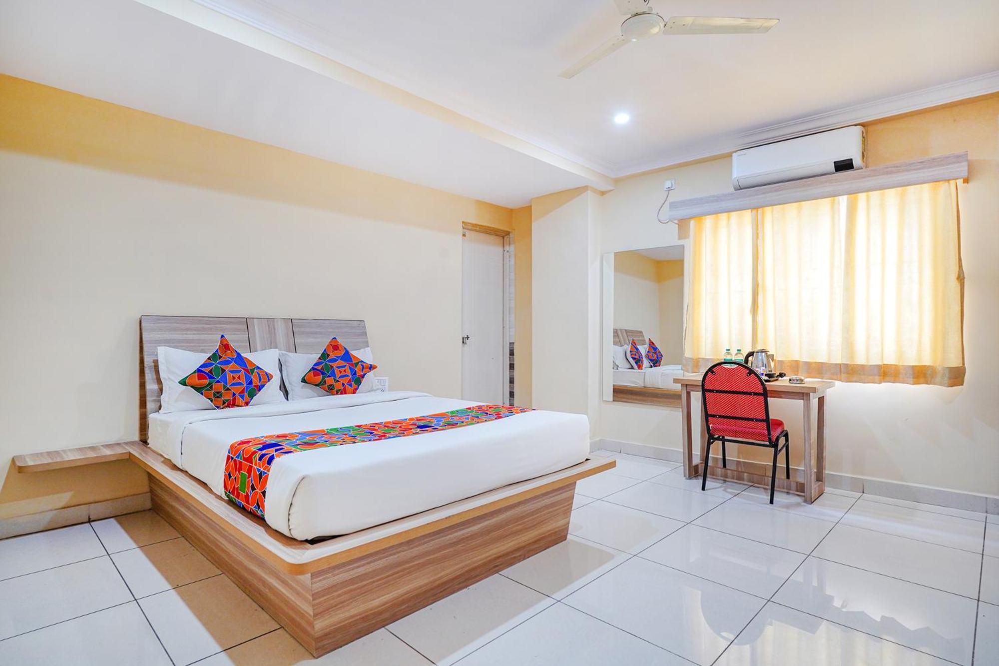 Fabhotel Bns Comforts Bangalore Exteriör bild