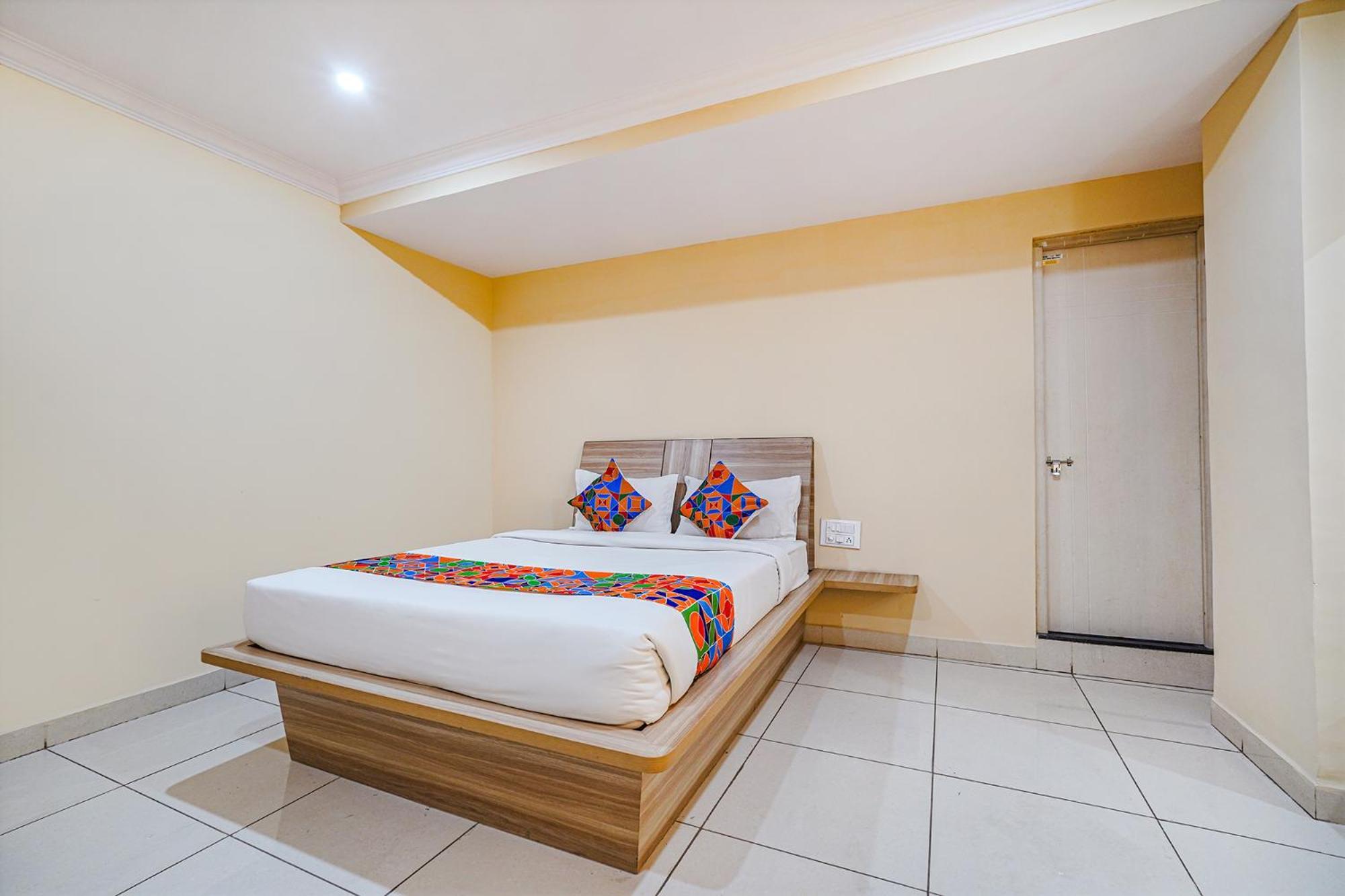 Fabhotel Bns Comforts Bangalore Exteriör bild